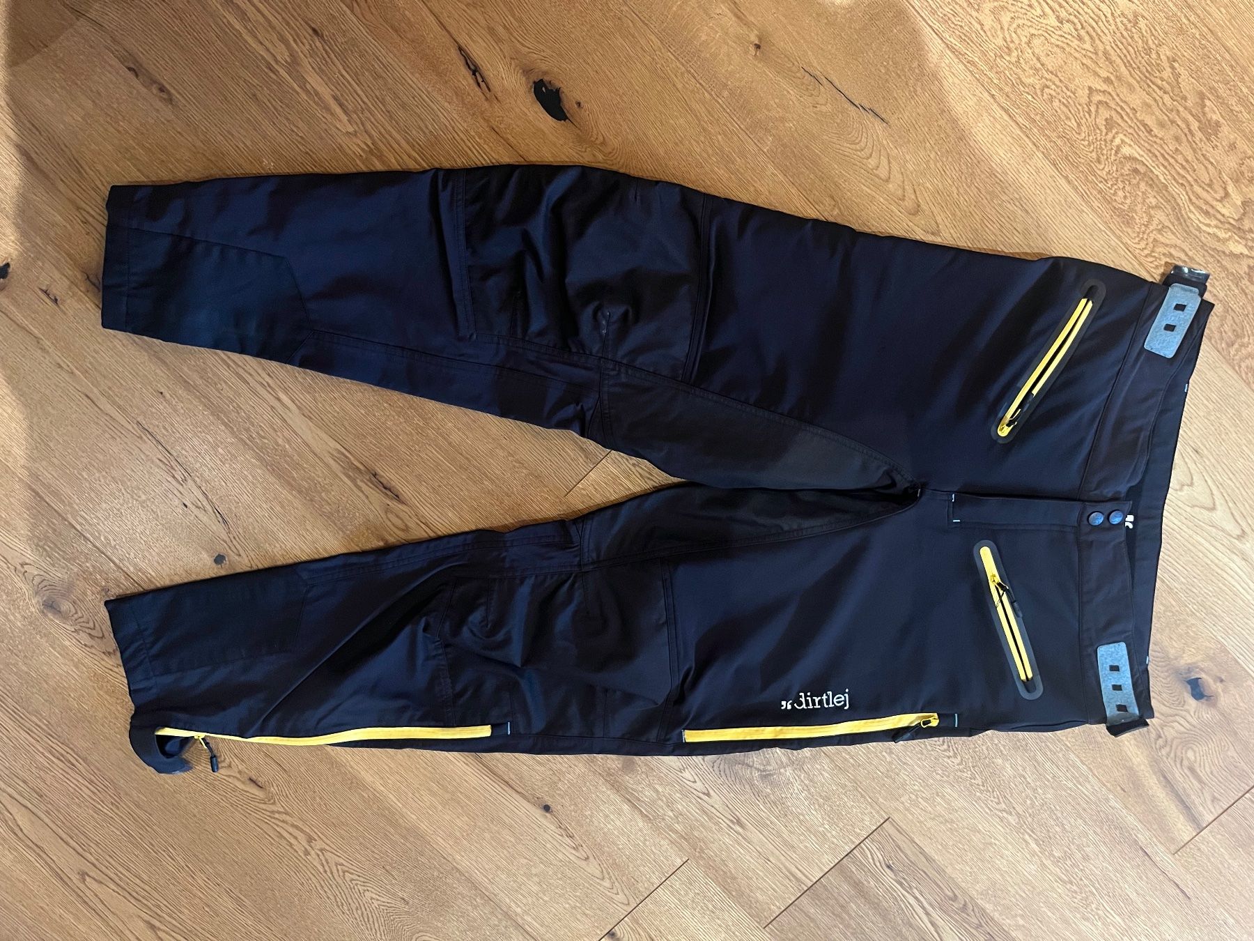 Hosen: Dirtlej Trailscout half half Hose lang – Gebraucht aus Jaberg von tequila73