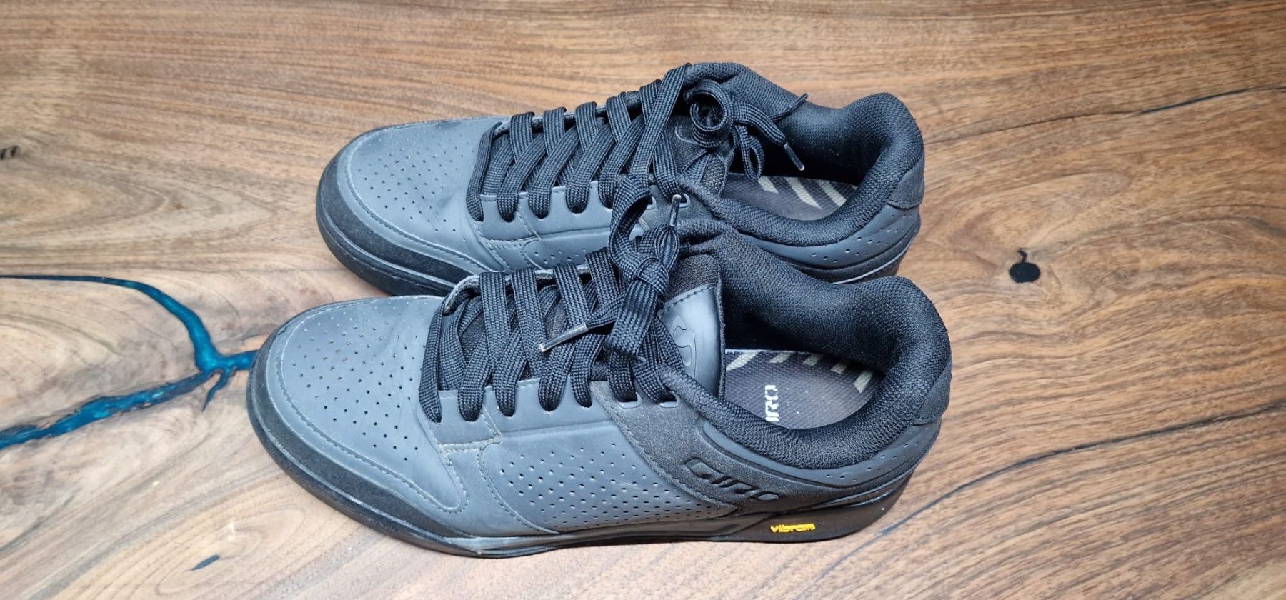 Vibram Chaussures hommes: Schuhe – D'occasion à Laupersdorf par jal_qkg9