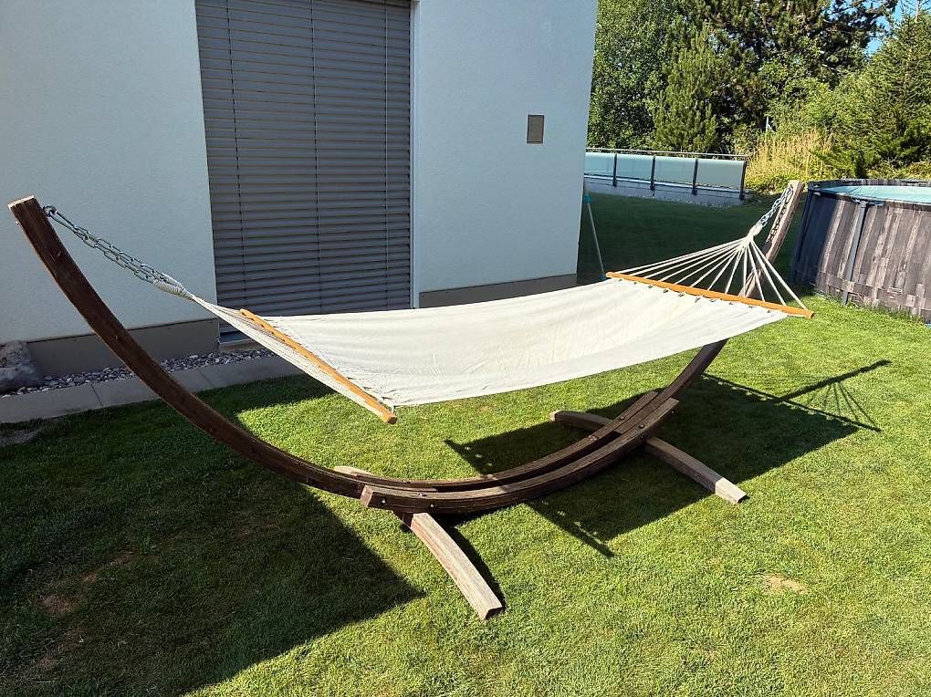 Amache: Hängematte Hängeliege mit Holzgestell – Usato da Walzenhausen venduto da elenor11
