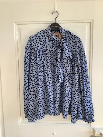 No 21 Seidenbluse mit Schluppe luftig mit Sternen blau 38