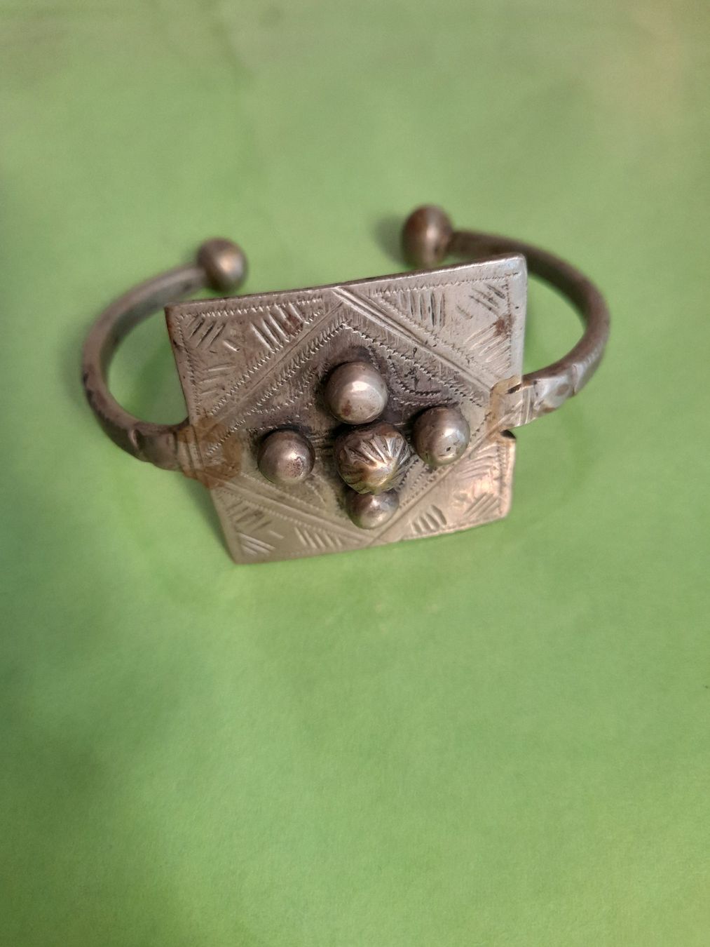 Bracciali & Braccialetti: Tuareg Armspange sehr schön – Usato da Leuggelbach venduto da schmetterlings-fee 1