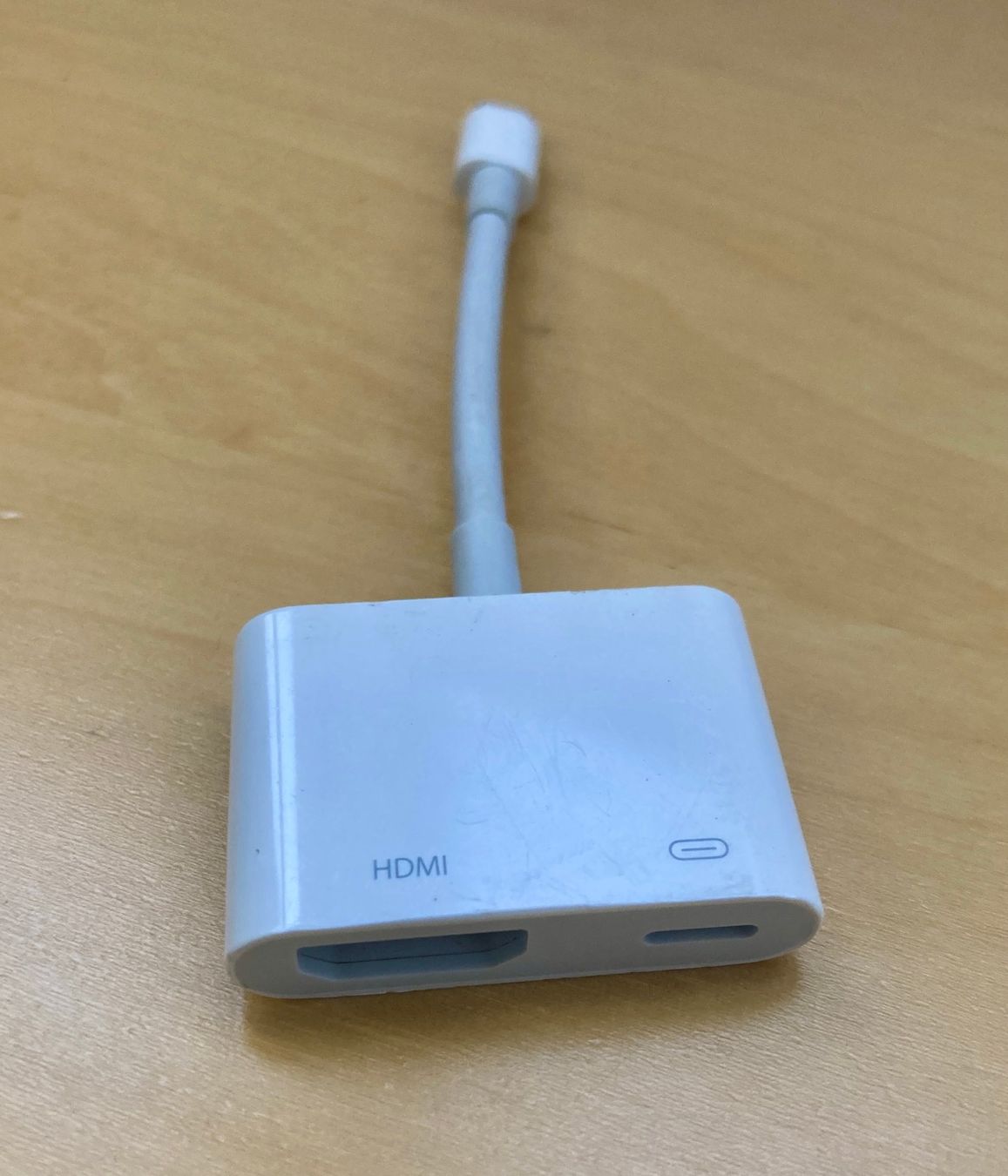Apple Lecteurs & Adaptateurs: Original Apple Lightning Digital AV Adapter HDMI Model A1438 – D'occasion à Saas-Grund par GarageSaleToday 1
