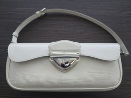 LOUIS VUITTON „Beverly“ Pochette – Épi Leder (Ivoir)