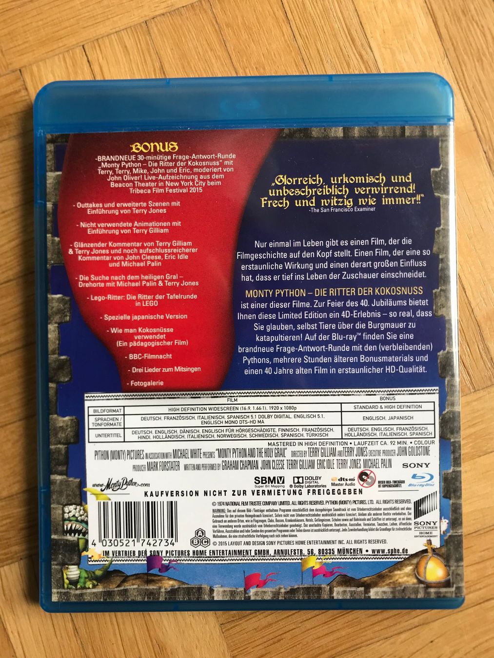 Tutti i DVDs: Monty Python - Ritter der Kokosnuss - 40. Jubiläum - Blu-ray – Nuovo (secondo la descrizione) da Zürich venduto da Malcom 3