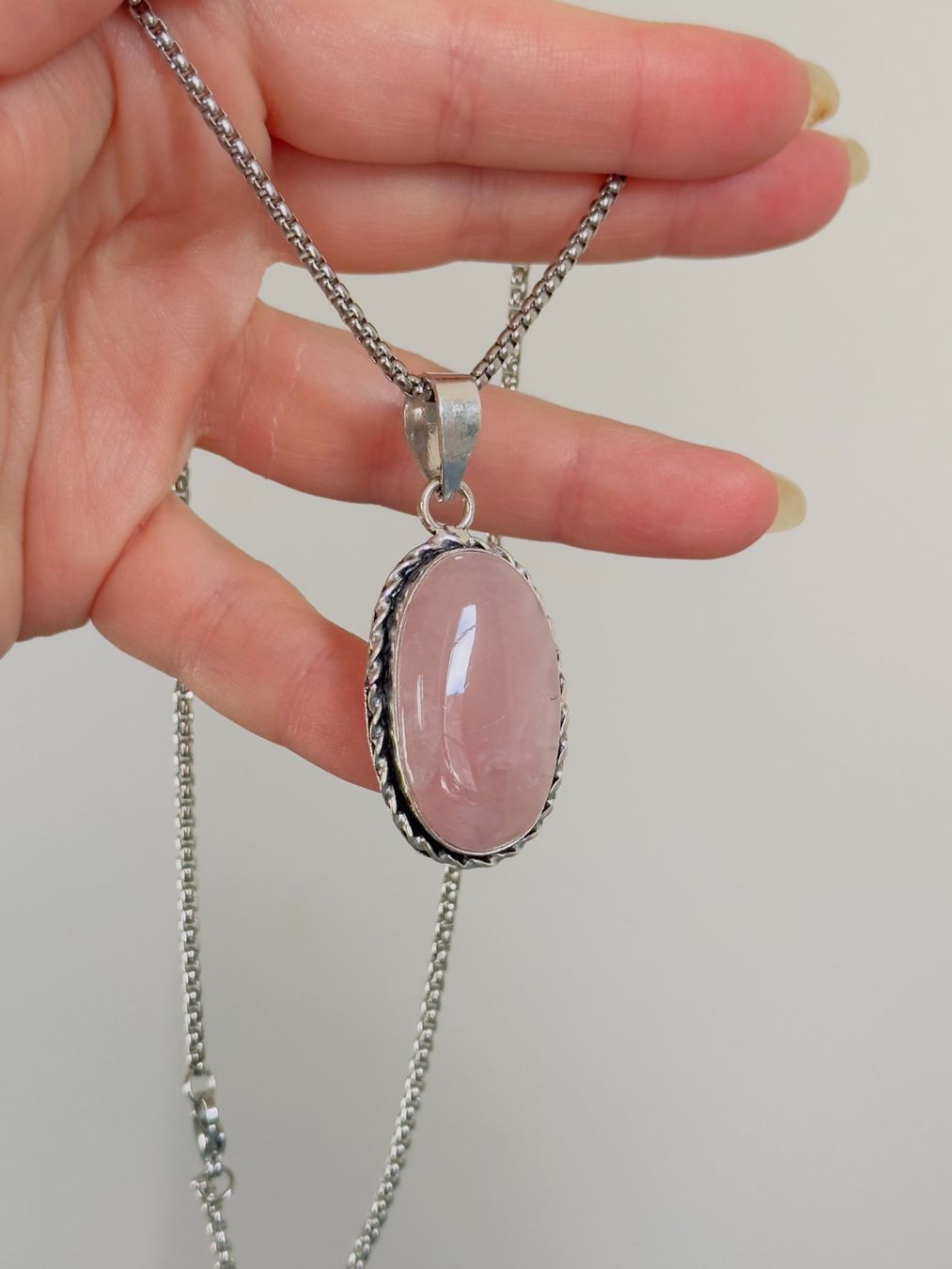 Ketten: Rose Quartz Gemstone Ethnic Handmade necklace – Neu und originalverpackt aus Genève von AGBERG 5