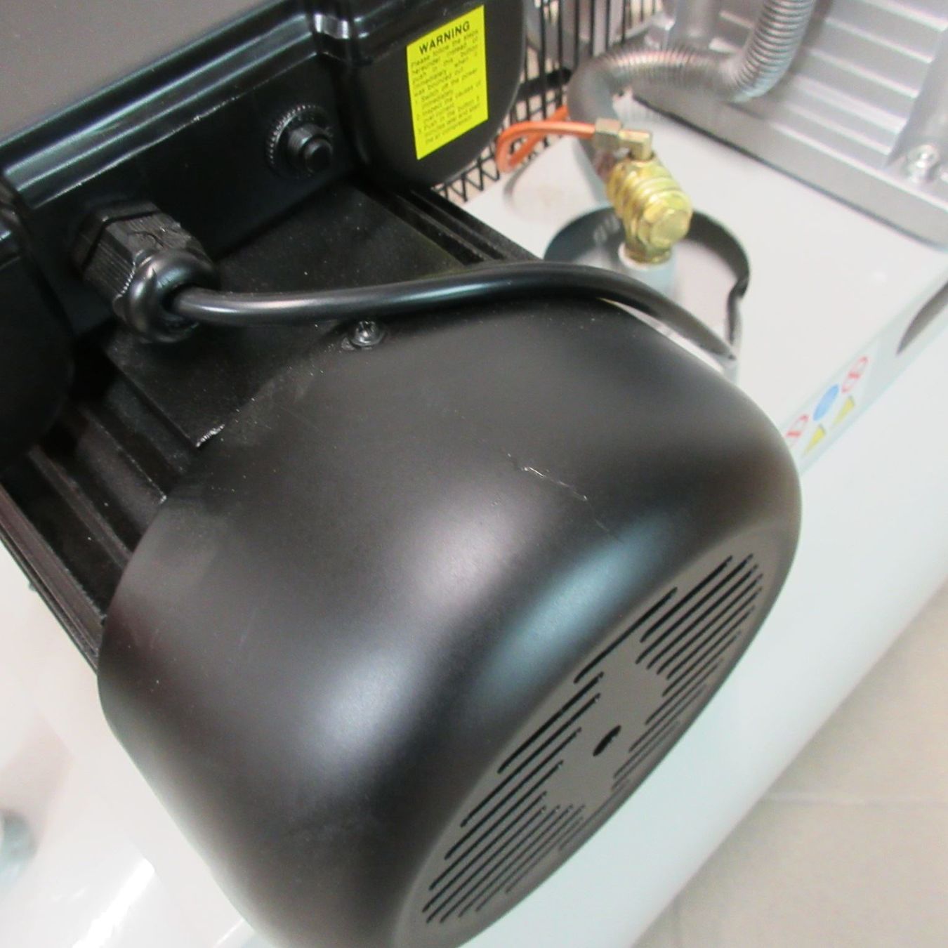 Compressori: Schott Druckluft Kompressor 100l  2200W Druckluftkompressor – Nuovo (secondo la descrizione) da Baar venduto da Werkzeugzentrum 4