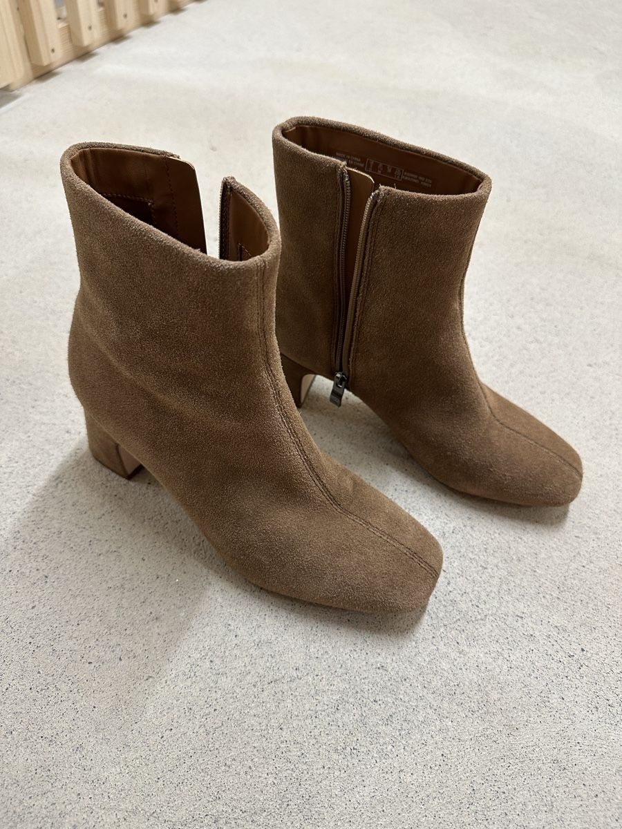 Clarks Chaussures femmes: Wildlederstiefel Gr.38 – D'occasion à Regensdorf par sofia681 3