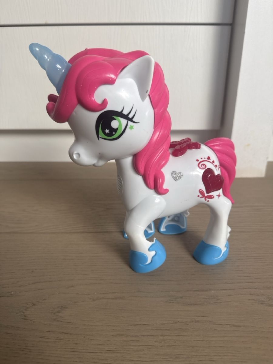 Giocattoli: Licorne interactive pour enfant – Usato da Cartigny venduto da Kaderix