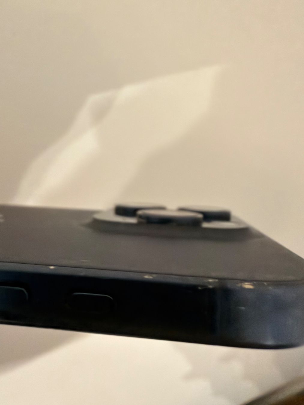 Apple Telefoni cellulari / Smartphones: Iphone 15 pro - 256 GB - 86 % – Usato da muttenz venduto da space-frame 6
