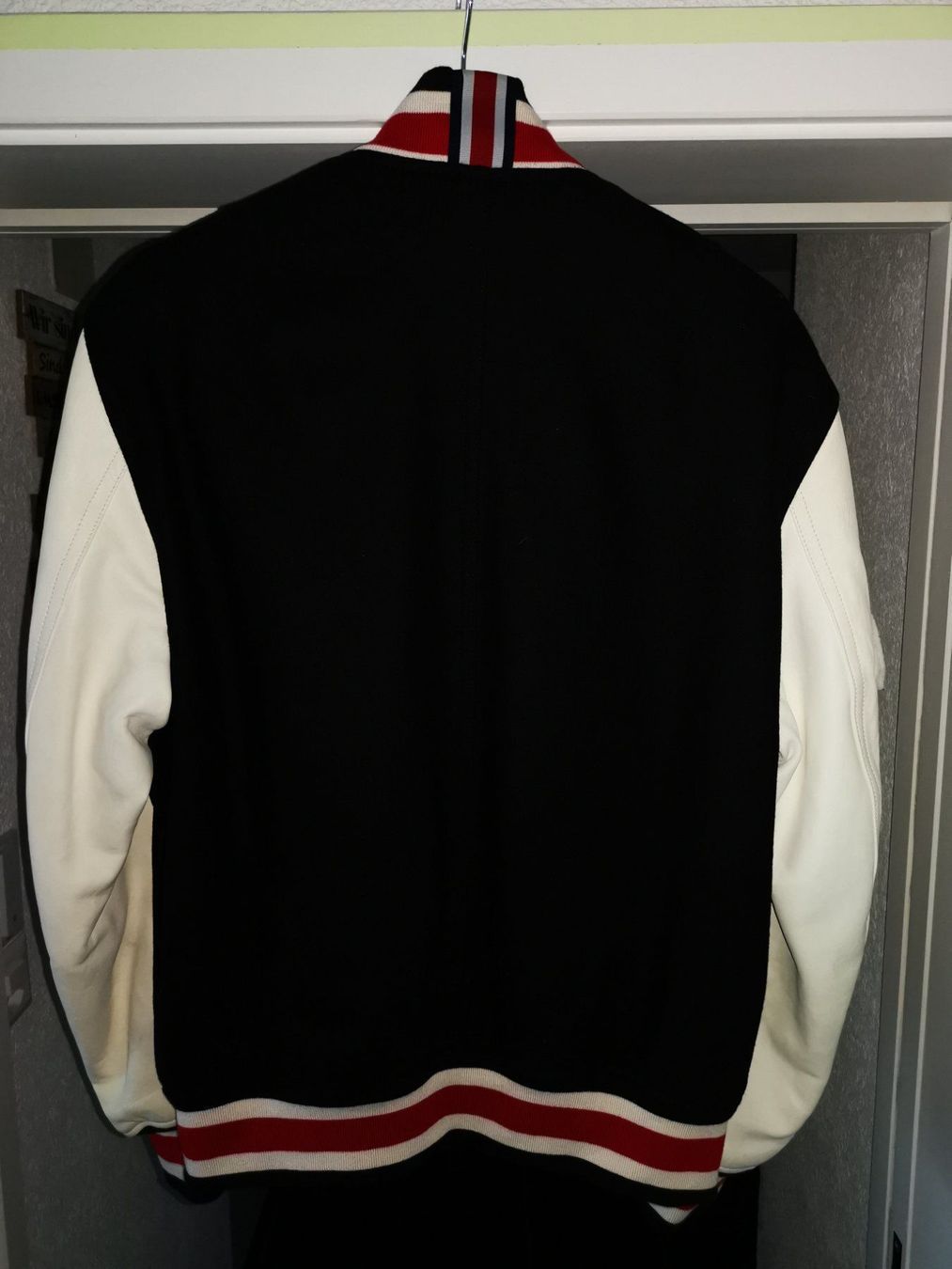 Tommy Hilfiger Giacche: Lewis Hamilton Varsity Collage Jacket / Tommy Hilfiger – Usato da Balgach venduto da DasParfum 1