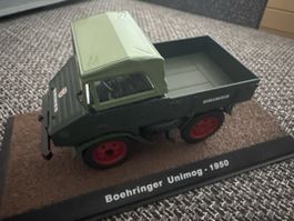 MODELL-Unimog 1:32 Neu auf Kunststoff Sockel ab 9.- Zustand 