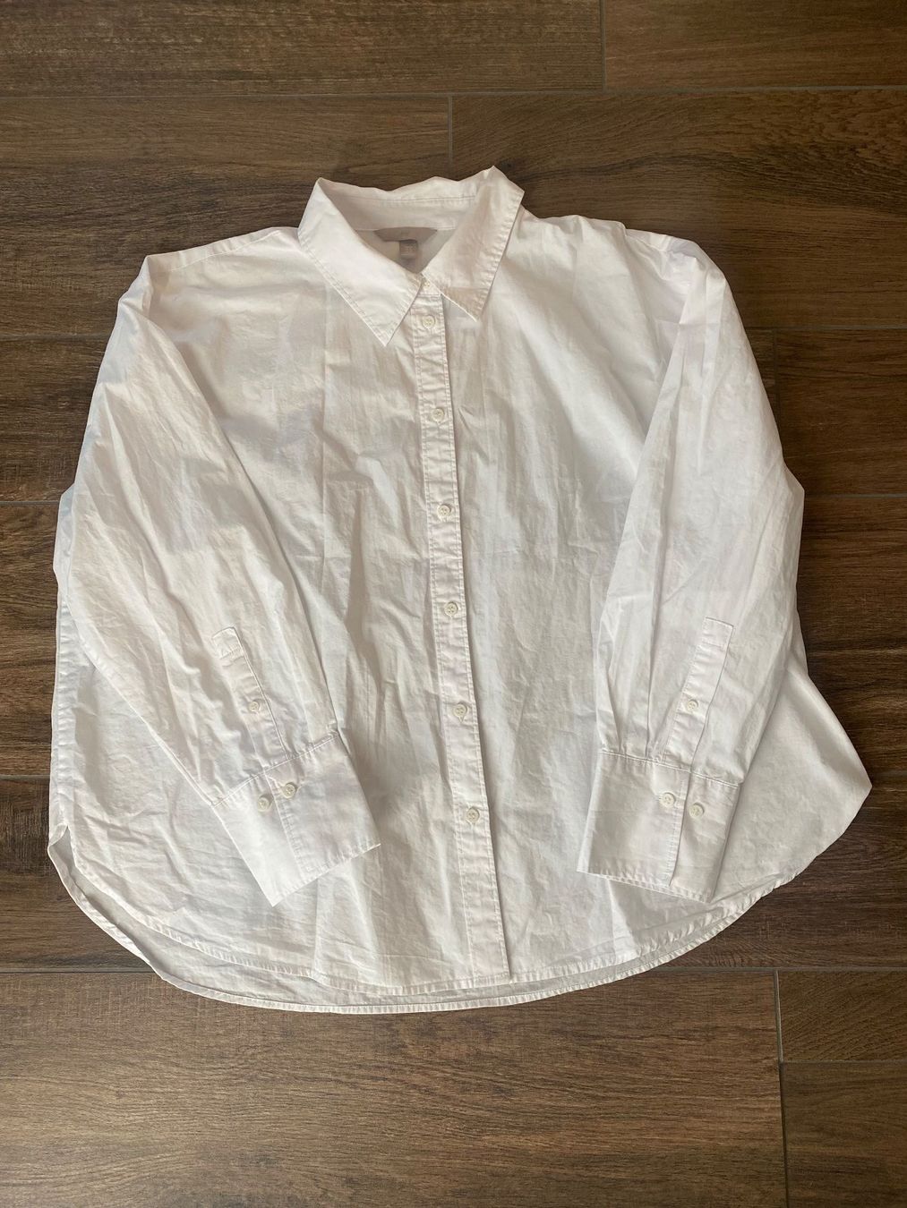 H&M Blusen: H&M Bluse oversized weiss Gr. XL / Gr. 48 - 52 – Gebraucht aus Pratteln von a23_j2gs 1