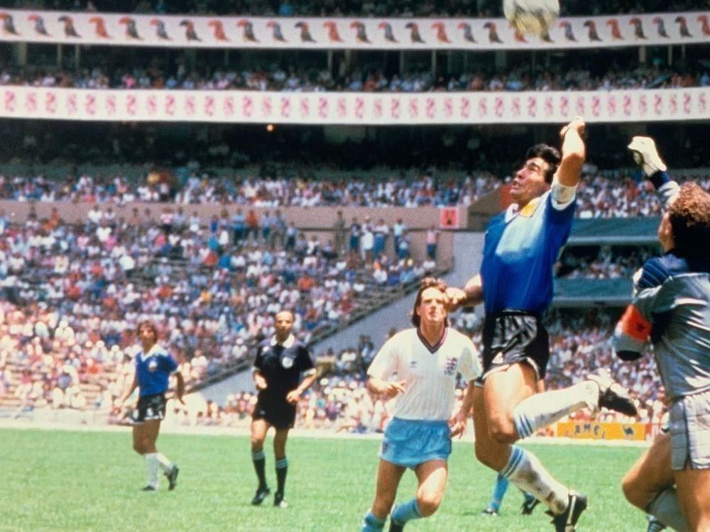 Maradona Fotografie Die Hand Gottes | Kaufen auf Ricardo