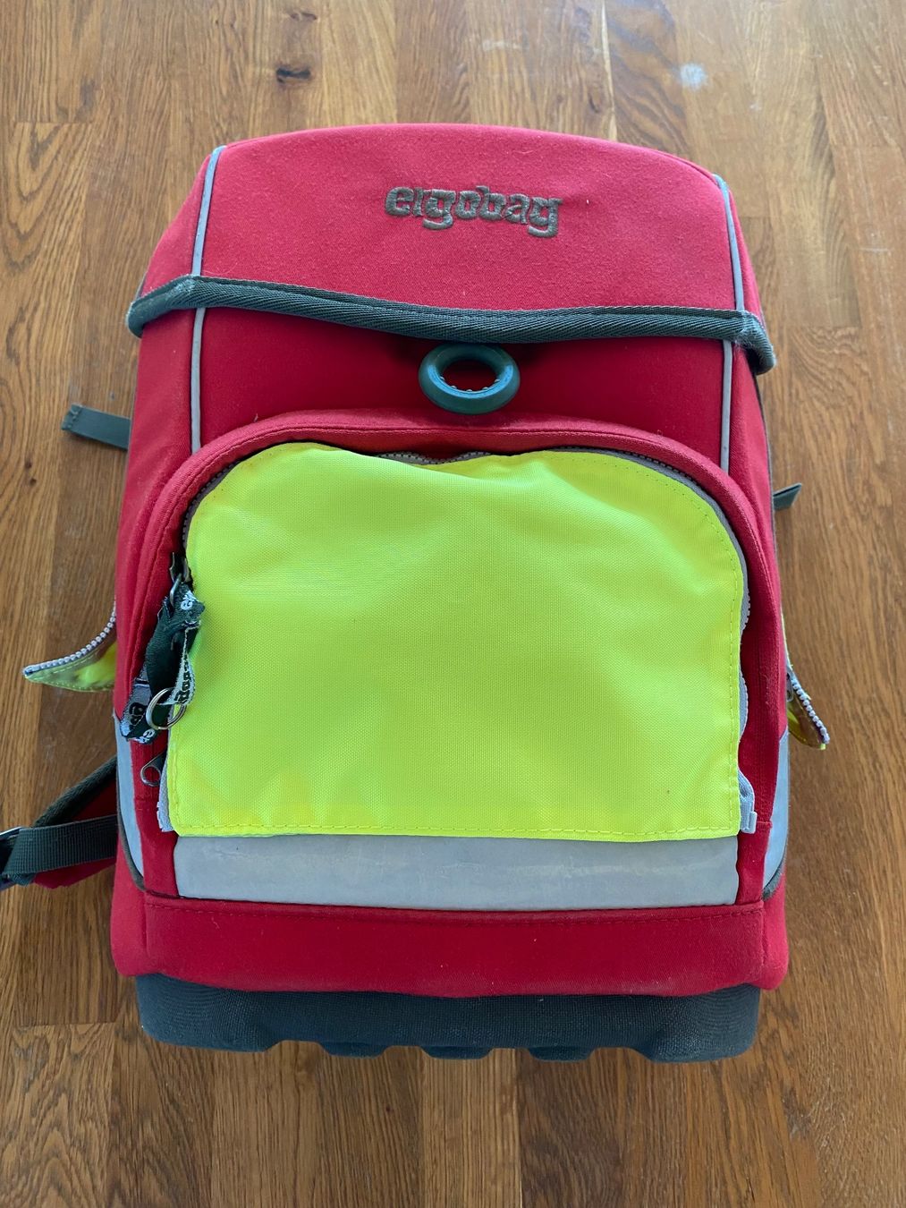 Ergobag Borse & Zaini: SHULSACK ROT VON ERGOBAG – Usato da Sarmenstorf venduto da Froeschli81