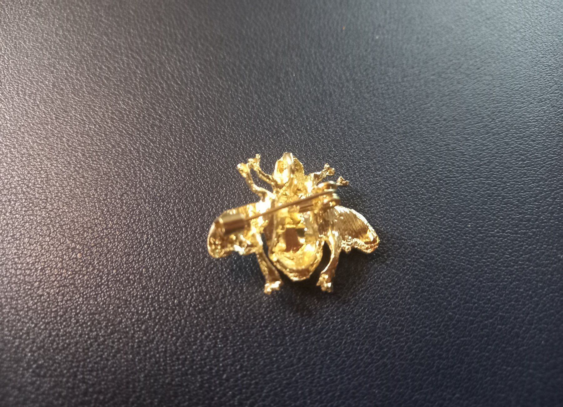 Broschen & Nadeln: 5x Brosche Biene aus Strass - Broche abeille en strass – Neu und originalverpackt aus Bussigny von NATURALO 4