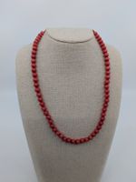 Rote Steinkette