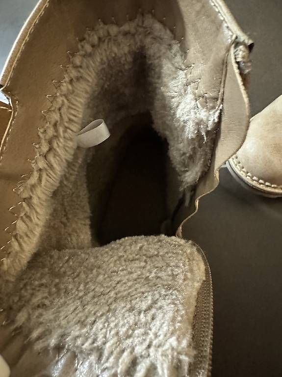 Scarpe per ragazze: Bench Stiefel wie neu Mädchen – Usato da Freienbach venduto da ang_8xxz 1