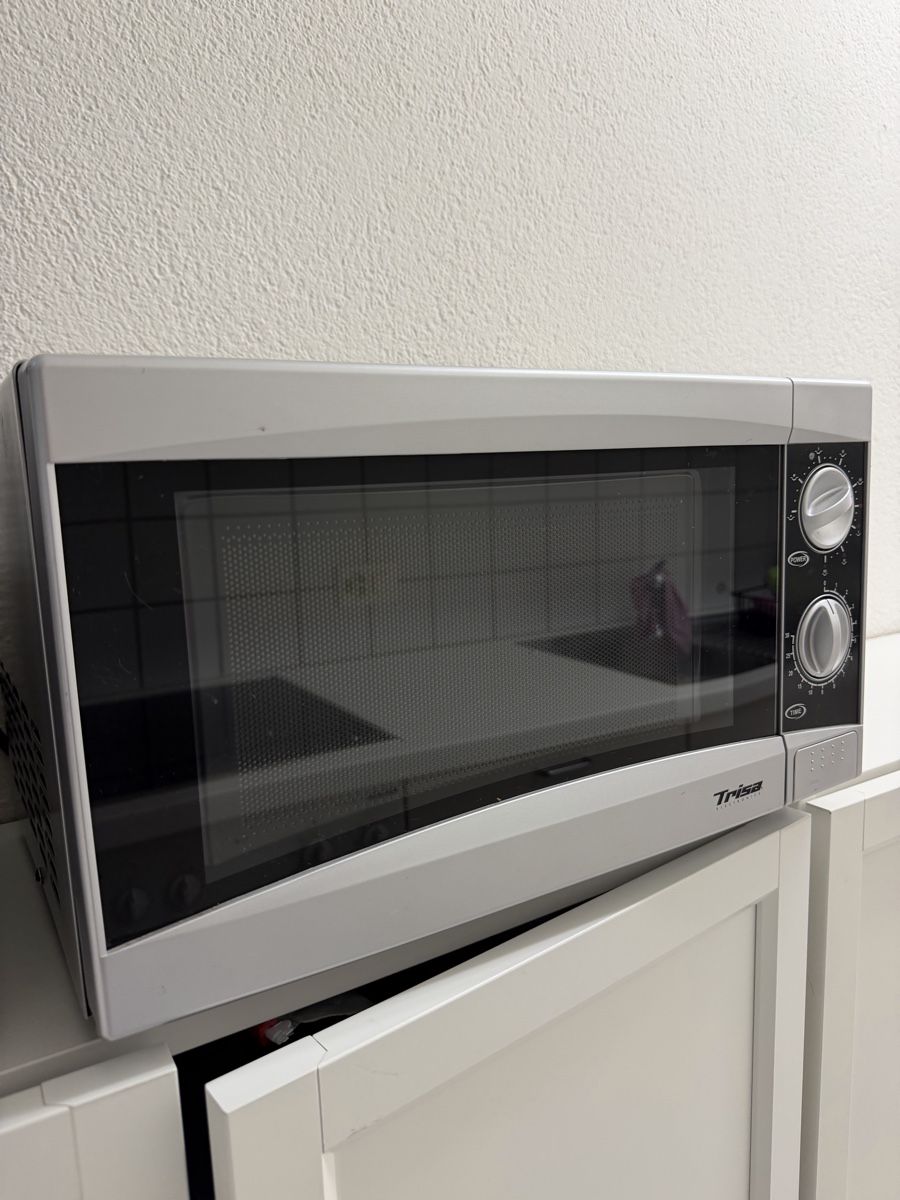 Trisa Elettrodomestici da cucina: Trisa Mikrowelle – Usato da Niederhasli venduto da secondhand10 2