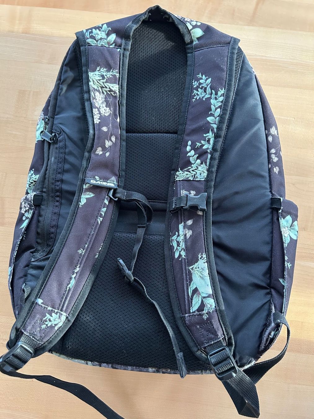 Dakine Zaini: Schulrucksack DAKINE 33 Liter – Usato da Ettiswil venduto da Return3 2
