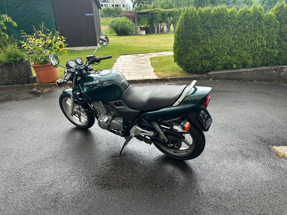 Honda Touring: Honda CB 500 – D'occasion à Tafers par Mibe20 4