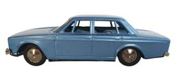 altes Blechauto / Volvo 144