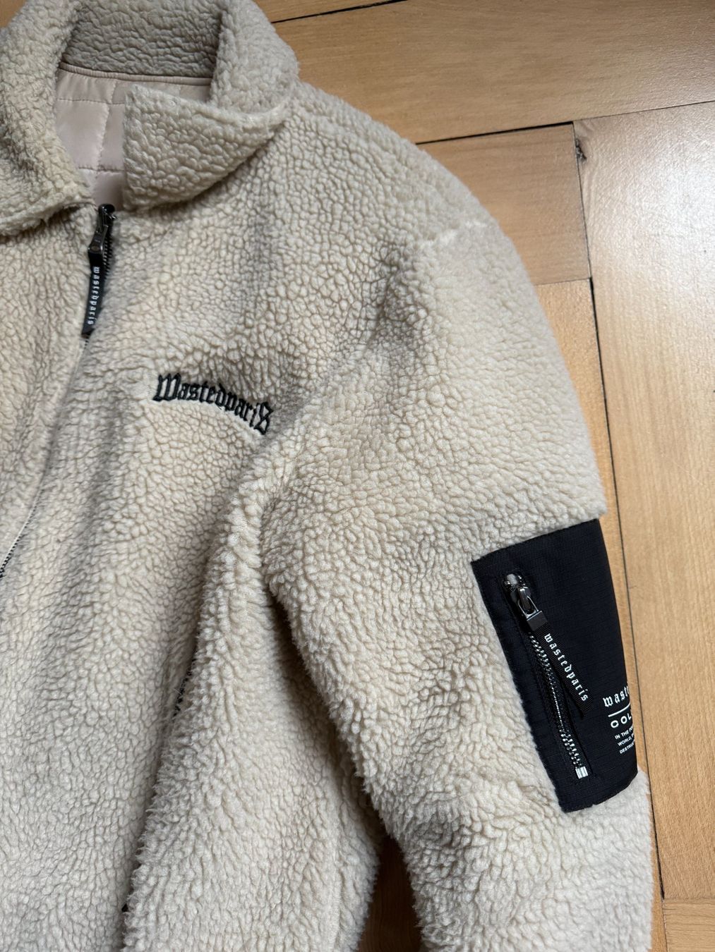 Giacche: WASTED PARIS - Fleecejacke beige M – Usato da Zürich venduto da Diazaio 1