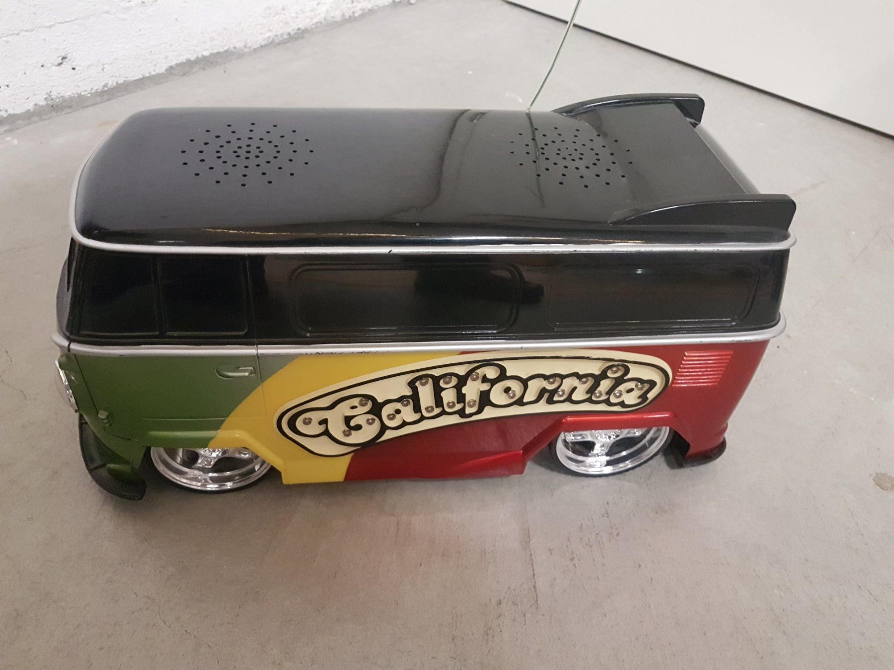 RC Modellbau: VW Bus T1 RC mit Beleuchtung – Defekt aus Uster von Gery8