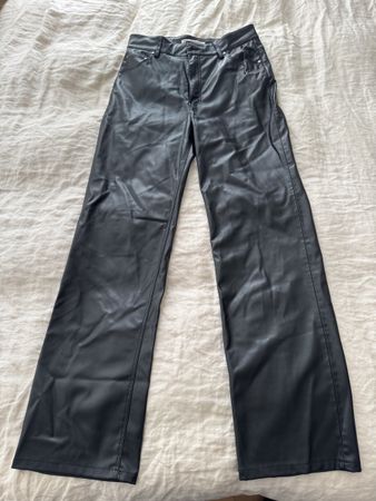 Zara Kunstlederhose, Schwarz, Gr. 38 - Top Zustand!