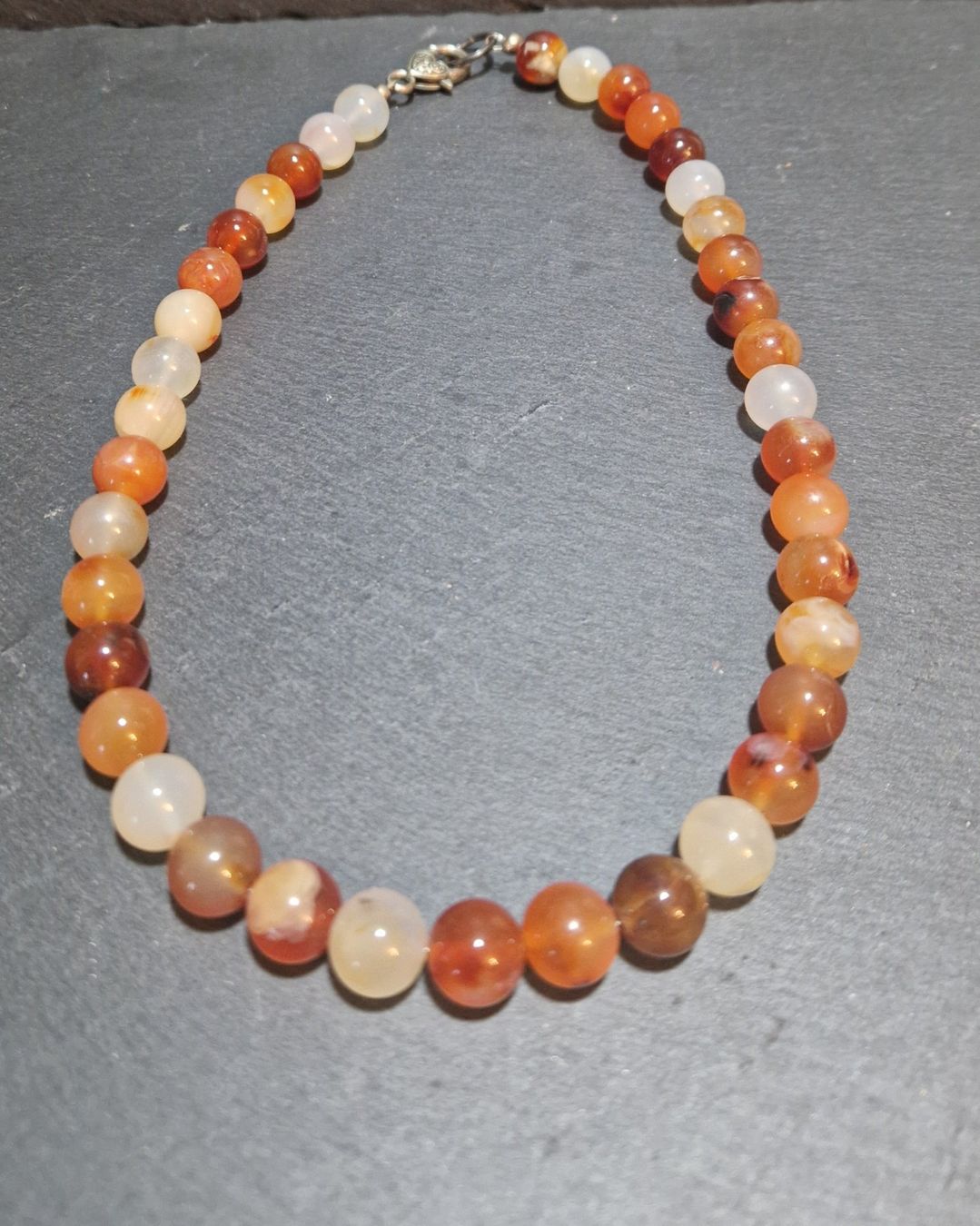 Catenine: Karneol / Achat Edelstein-Kette – Usato da Winterthur venduto da Sadega