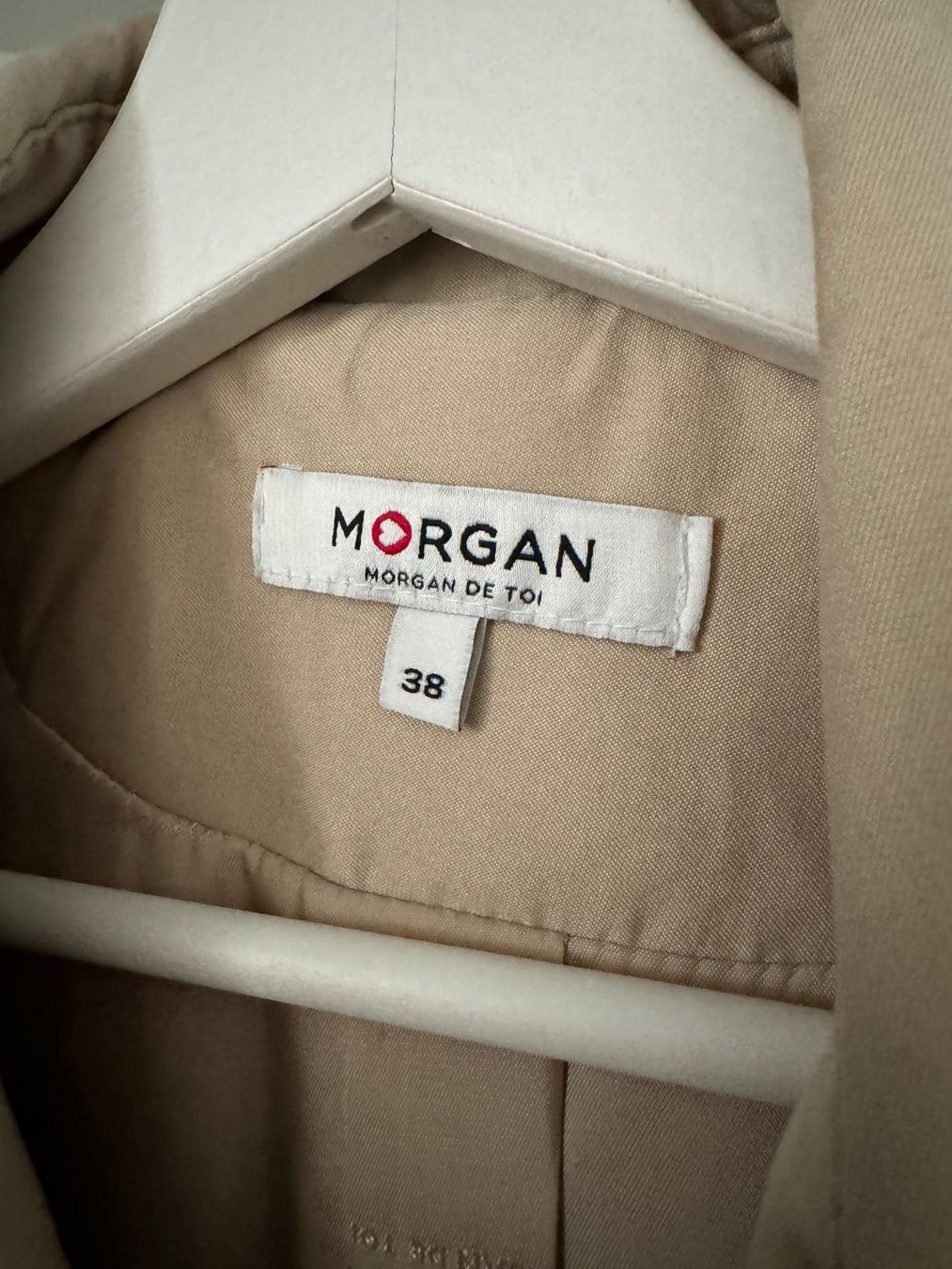 Morgan Cappotti: MORGAN Trenchcoat beige Gr. 38 – Nuovo (secondo la descrizione) da Zürich venduto da sel_w5sd 3