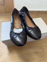 Ungetragene Leder-Ballerina von Tamaris Gr .41