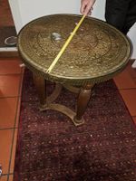 Orientalischer Messingtisch, Durchmesser 60 cm, Vintage