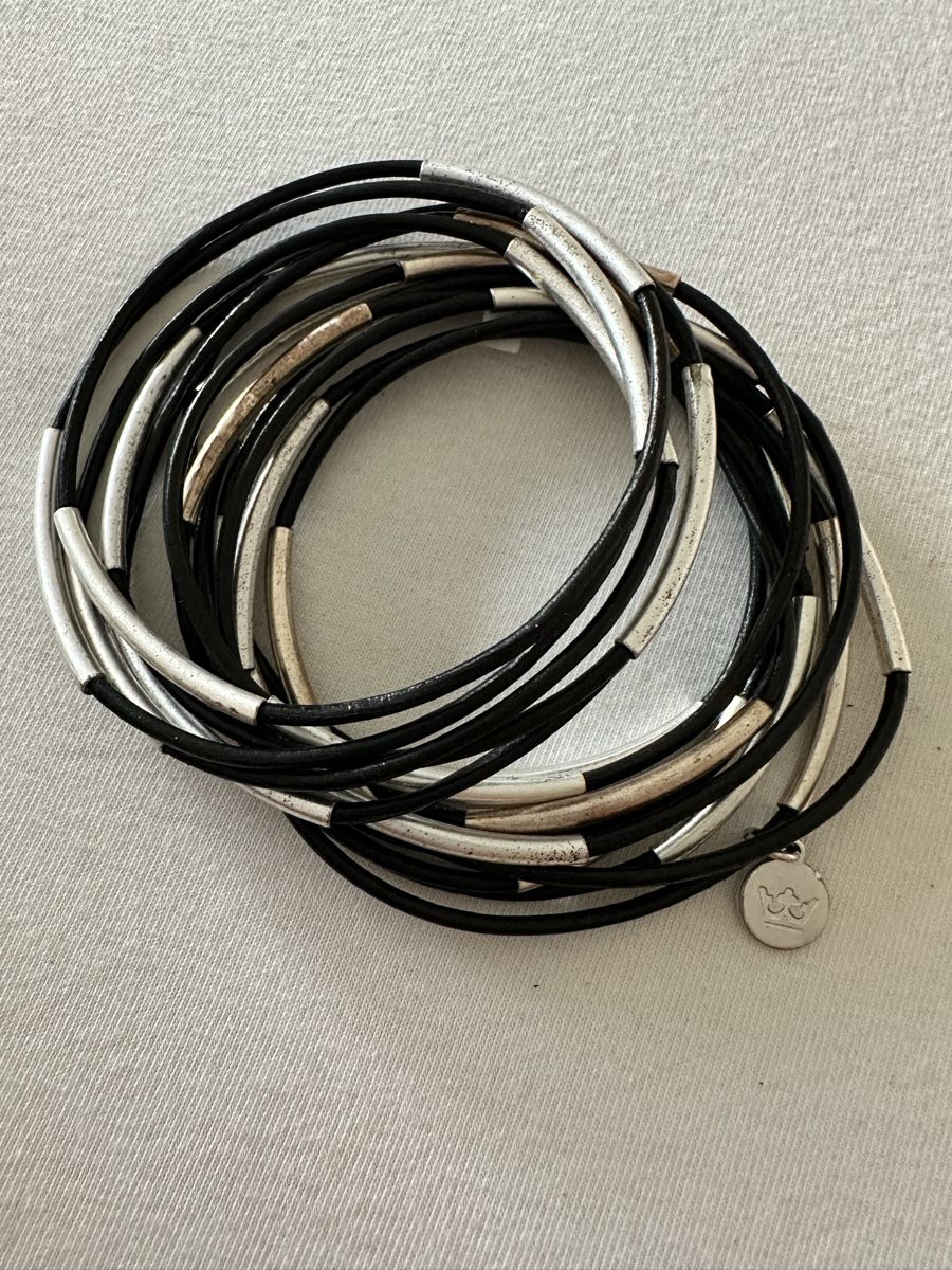 Armbänder & -reifen: Lederarmbänder (14 Stück) – Gebraucht aus Adliswil von boverli 1