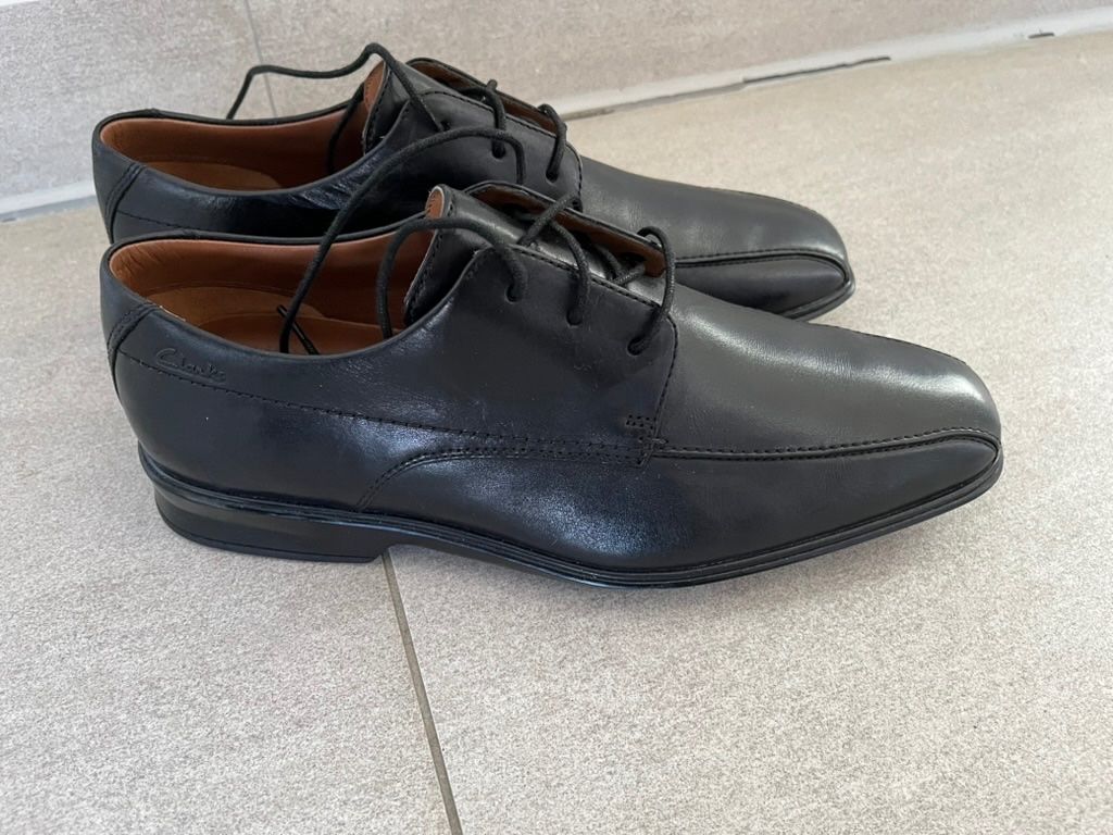 Clarks Herrenschuhe: Chaussures  /  Herrenschuhen  CLARKS  - T40 – Neu und originalverpackt aus Arzier-Le Muids von WinT078