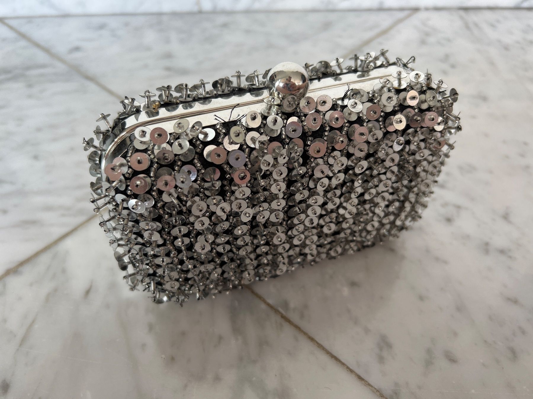Zara Taschen für Damen: Silberne Tasche mit Pailletten – Neu (gemäss Beschreibung) aus Seewen SO von HappyHappyHappy