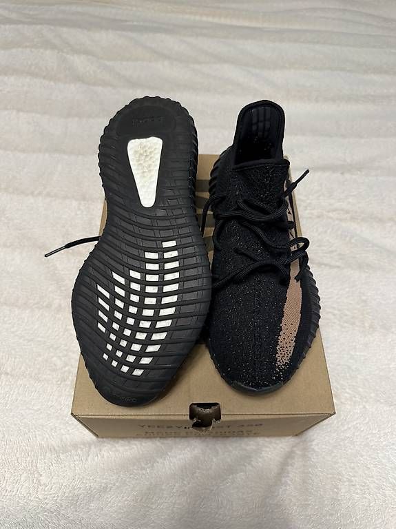 Scarpe da uomo: Yeezy Boost 350 / schwarz – Usato da Biel/Bienne venduto da http.tanja 3