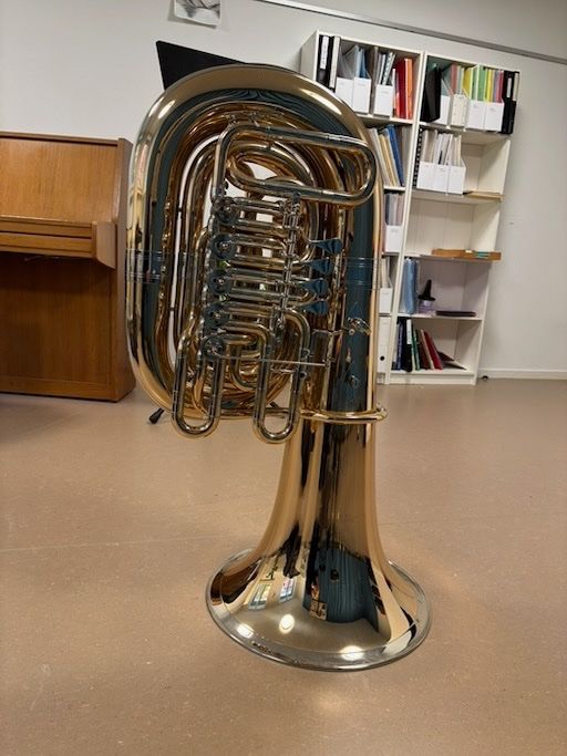 Strumenti musicali: Tuba Miraphone 88 in C – Usato da Zürich venduto da Spirtuba 3