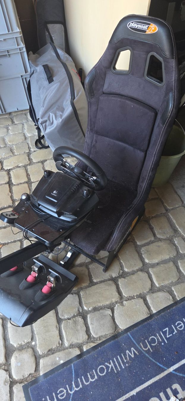 Sistema di controllo: Playseat Evolution + Logitech G25 Komplettset – Usato da Remigen venduto da gia_r6nx