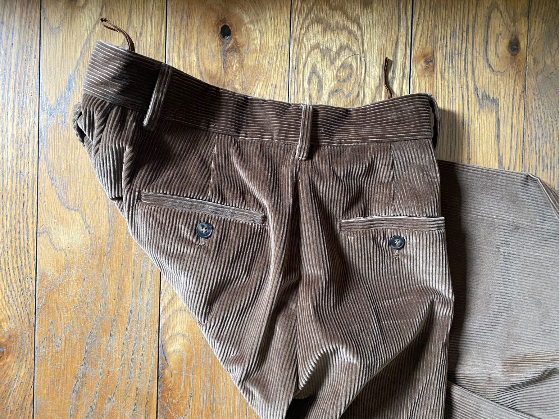 Max Mara Pantaloni: Pantalon Tania Weekend MaxMara – Nuovo e nell'imballaggio originale da Hermance venduto da joe_td6n 3