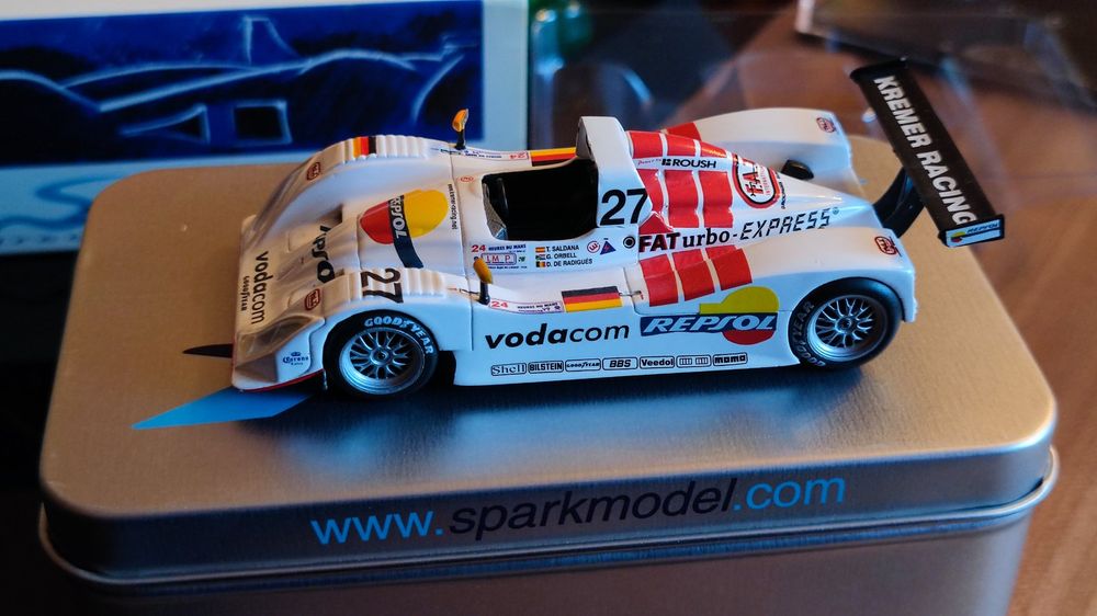 Lola T98/10 Repsol Le Mans 1999 die-cast model 1/43 by Spark superb