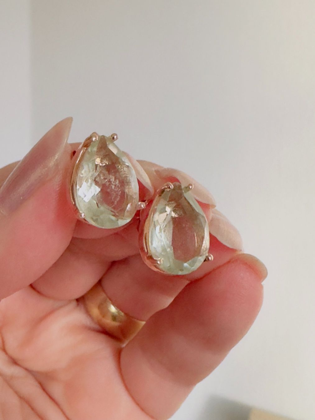 Orecchini pendenti & Orecchini a lobo: Peridot earrings – Nuovo e nell'imballaggio originale da Genève venduto da AGBERG