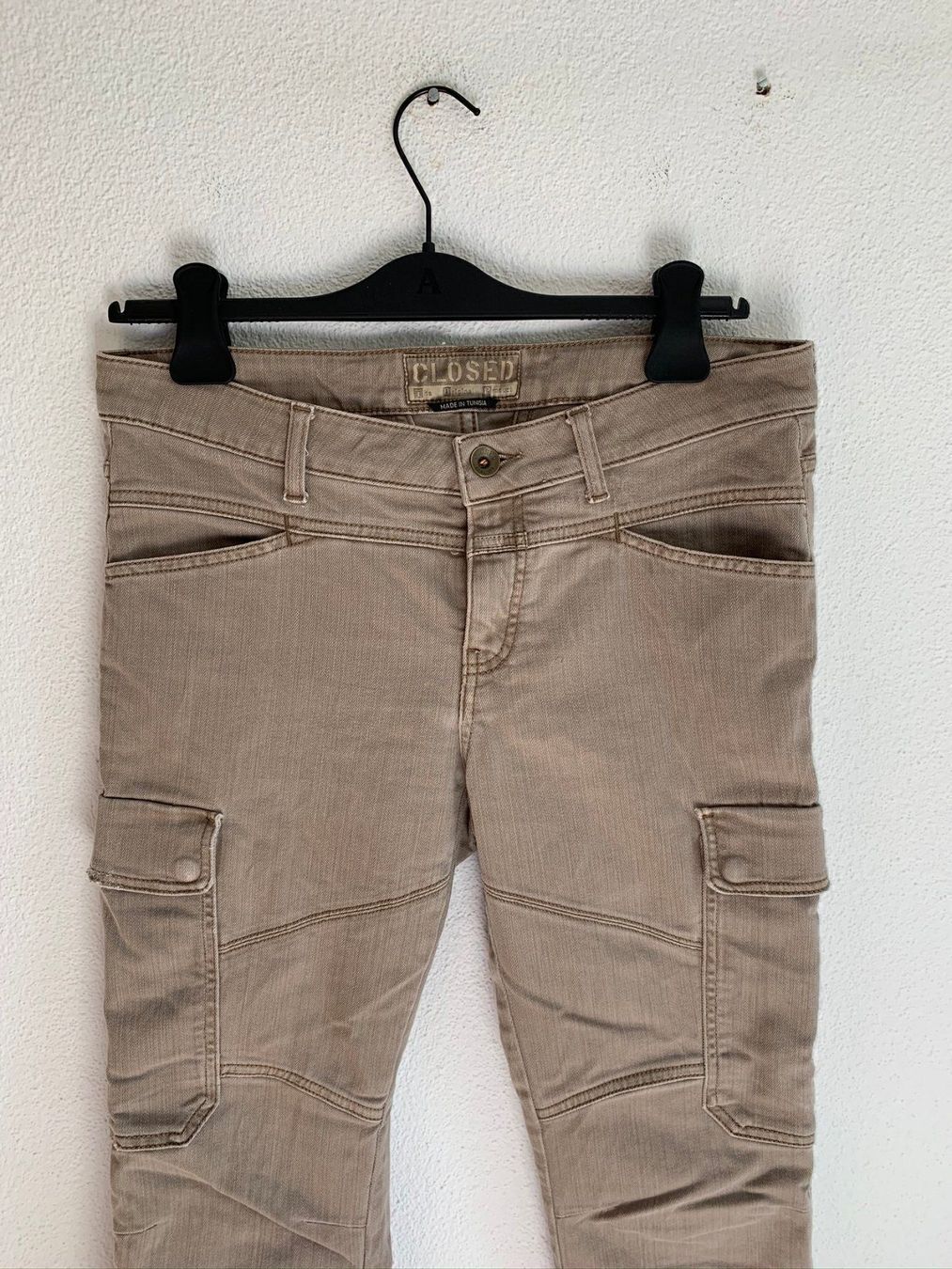 Closed Jeans: CLOSED - Cargo Jeans hellbraun 38 – Usato da Zürich venduto da Diazaio 1