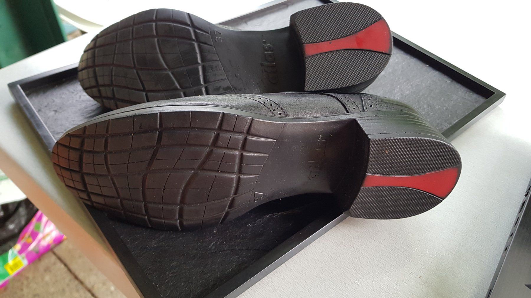 Scarpe da donna: Damenschuhe Gr. 37 -  Neuwertig     /   74 – Usato da Schlieren venduto da Alena020_0 8