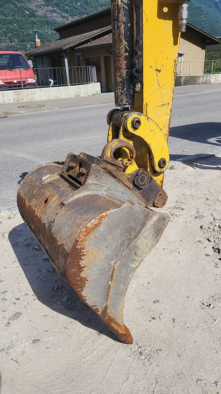Escavatori: CAT 301.8C 2300std – Usato da Preonzo venduto da Baumech 4