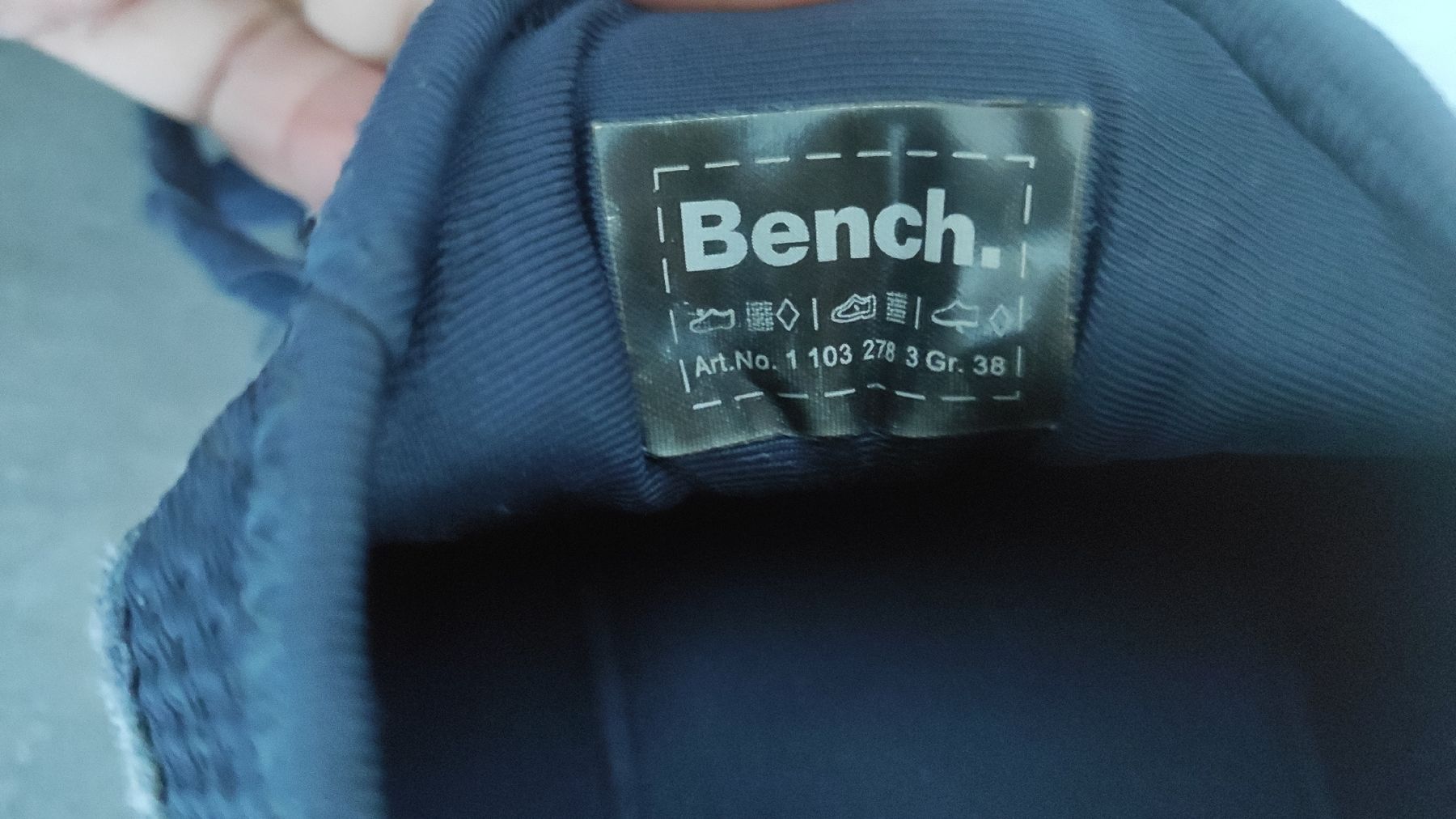 Bench Scarpe per ragazzi: Stoff-Turnschuhe von Bench Gr 38 – Usato da Riehen venduto da India13 3
