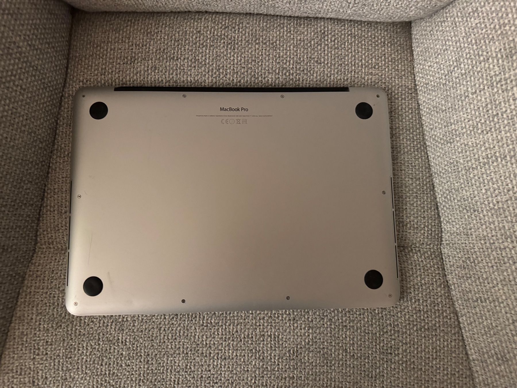 Apple Portables: MacBook Pro 13 inkl. Microsoft Office 2021 und SSD – D'occasion à Adliswil par Busys 6