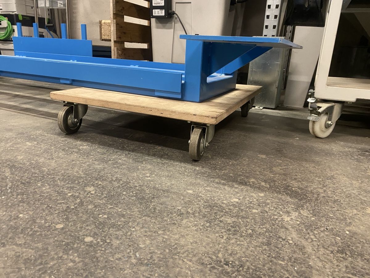 Alle Werkzeuge: Eisengestell – Gebraucht aus Wabern von HK-Design 2
