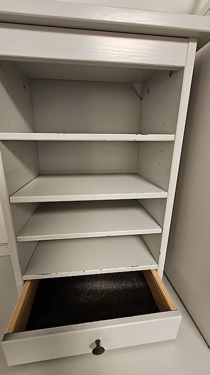 Schreibtische: Schreibtisch Hemnes – Gebraucht aus Wallisellen von Richtema 5
