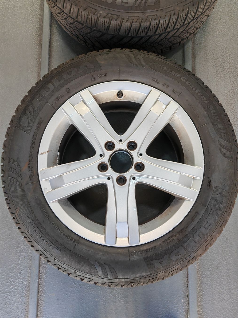 Pneumatici & Ruote complete: Mercedes GLK Winterräder 17" – Usato da Oberengstringen venduto da 156driver 1