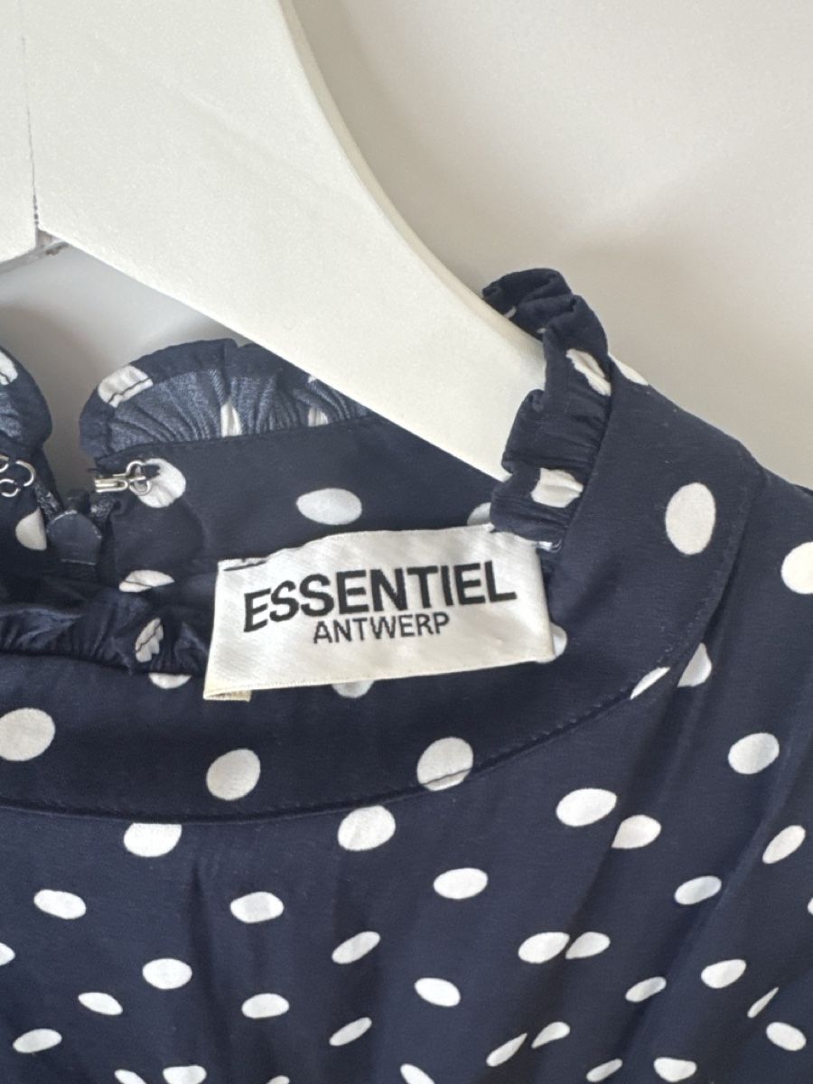 Essentiel Antwerp Vestiti: Midi-Kleid von Essentiel Antwerp – Usato da Arni AG venduto da goforluxery 1